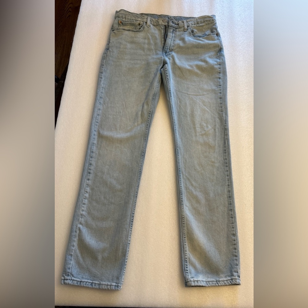 Levi’s 514-1618 Jeans -W 36 L 34 -Zip Up Fly-Light Blue-Straight Leg-Distressed